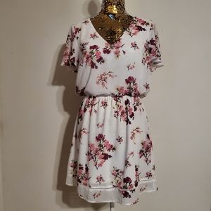 🌻Divided H&M White Floral Mini Dress
